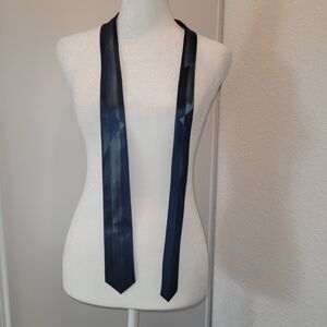 Elegant Navy Blue Wembley Silk Tie